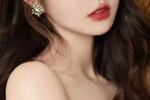 娱乐博主吃瓜少女张小寒被封号如何避免内容风险？