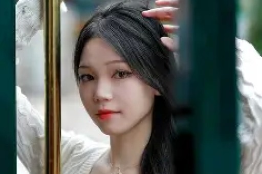 网红塌房潮：为什么他们一次次翻车？