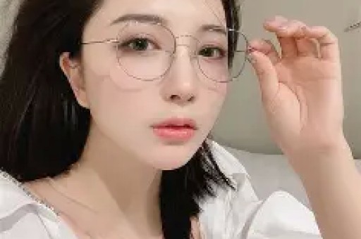 【小八卦】明星秘闻大起底：杨紫、胡歌到张哲华的最新动态！